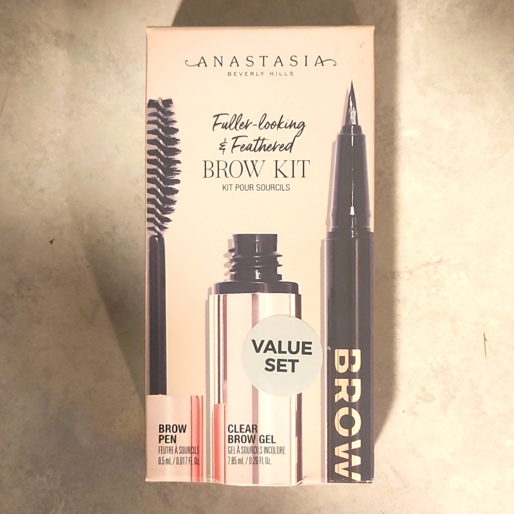 Eyebrow Kit, fuller & feathered
